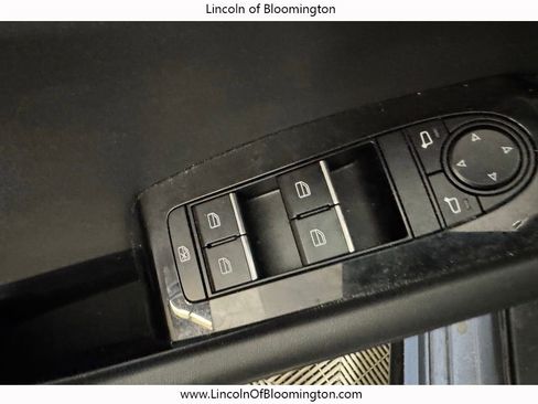 Used 2024 MAZDA MAZDA3 Hatchback w/Premium Plus Pkg image 35