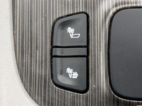 Used 2020 GMC Acadia SLT image 31