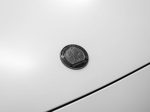 Used 2025 Mercedes-Benz E 53 AMG e 4MATIC Sedan image 9