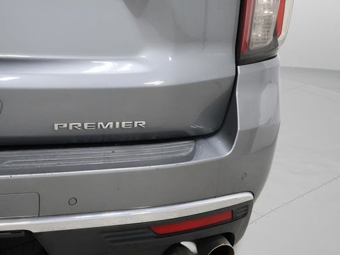 Used 2021 Chevrolet Suburban Premier AWD/4WD image 34