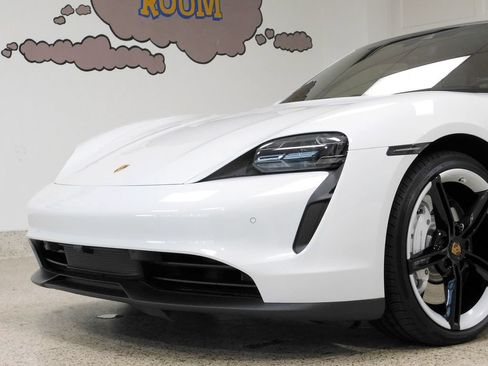 Used 2021 Porsche Taycan 4S AWD/4WD image 21