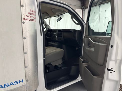Used 2022 Chevrolet Express 3500 Work Van w/ Power Convenience Package image 38