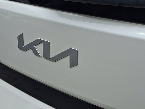 Used 2022 Kia Soul LX FWD image 18