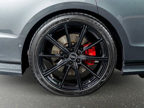 Used 2022 Audi S8 w/ S8 Executive Package image 13