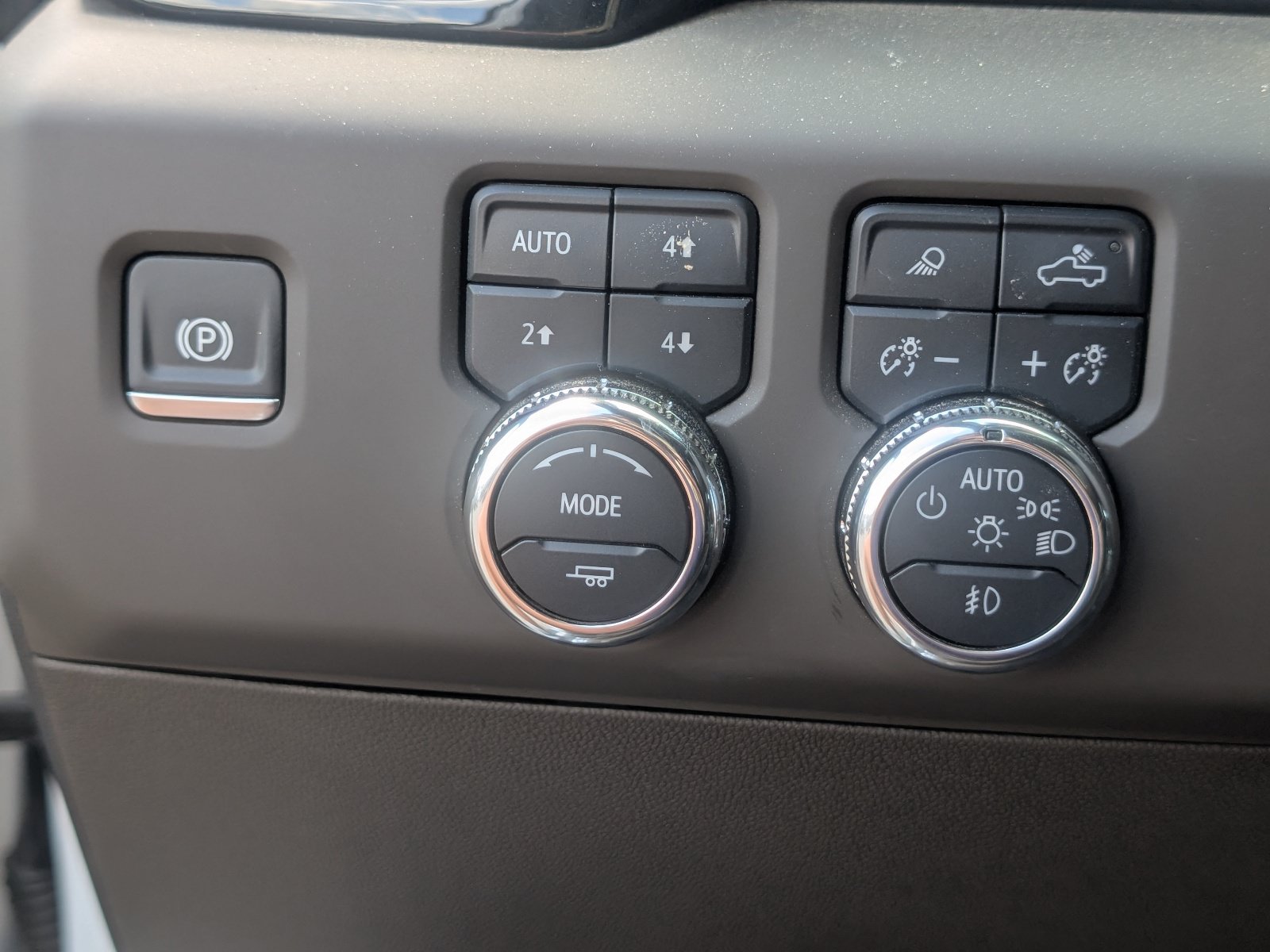 Used 2025 GMC Sierra 2500 Denali AWD/4WD image 26