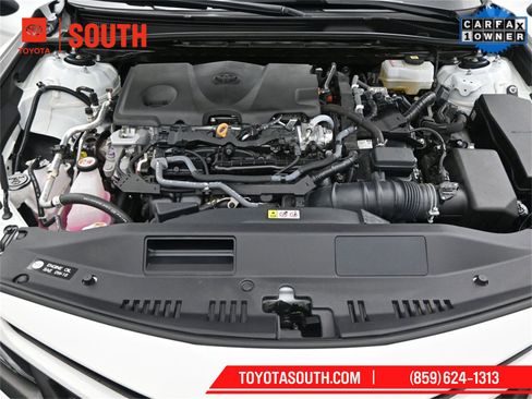 Used 2023 Toyota Camry SE w/ Cold Weather Package image 39