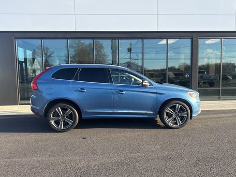 Used 2017 Volvo XC60 T6 Dynamic w/ Advanced Package AWD/4WD image 2