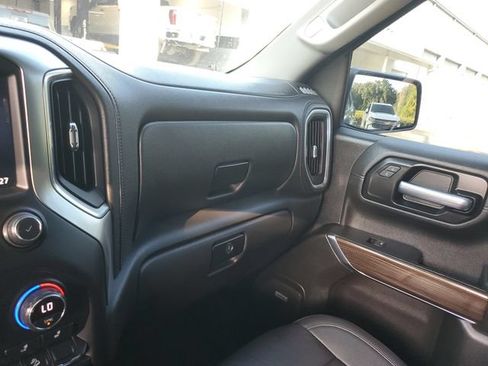Used 2021 Chevrolet Silverado 1500 LT Trail Boss w/ Convenience Package II AWD/4WD image 28