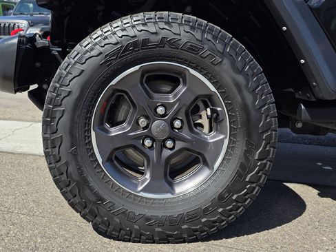 Certified 2022 Jeep Gladiator Rubicon image 9