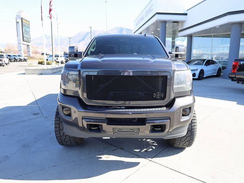 Used 2015 GMC Sierra 2500 Denali w/ Duramax Plus Package image 9