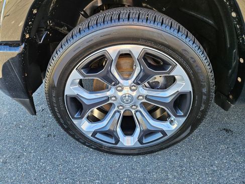 Used 2019 RAM 1500 Limited image 9