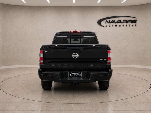 Used 2025 Nissan Frontier SV w/ SV Convenience Package AWD/4WD image 8
