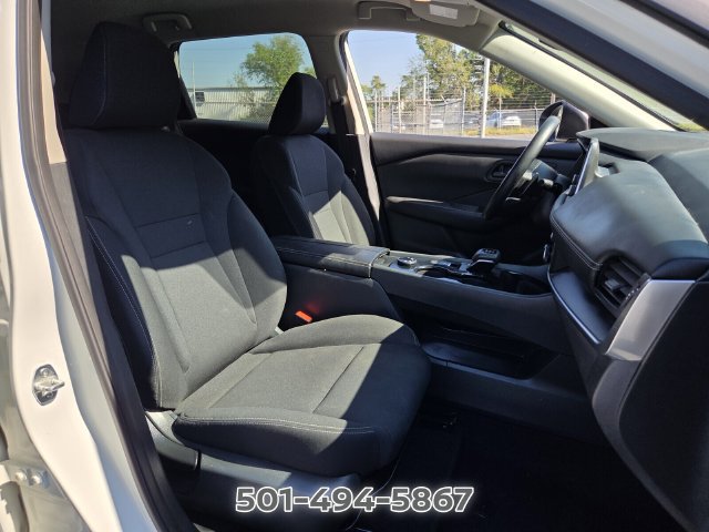Used 2024 Nissan Rogue S AWD/4WD image 15