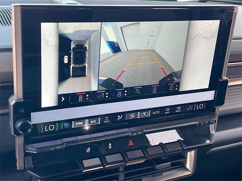 New 2025 GMC Hummer EV 3X image 9