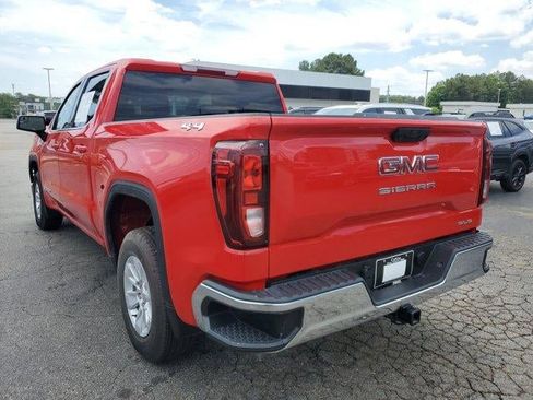 Used 2024 GMC Sierra 1500 SLE AWD/4WD image 4