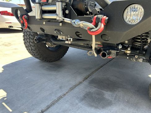 Used 2022 Jeep Wrangler Sport AWD/4WD image 33