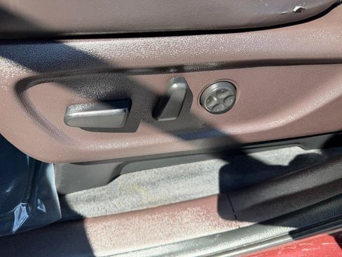 Used 2016 Kia Sedona SX Limited FWD image 27