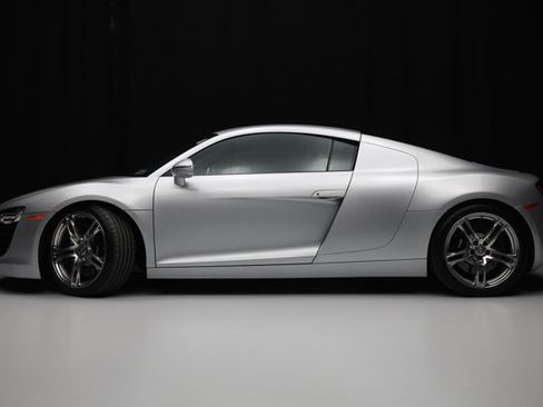 Used 2009 Audi R8 V8 image 18