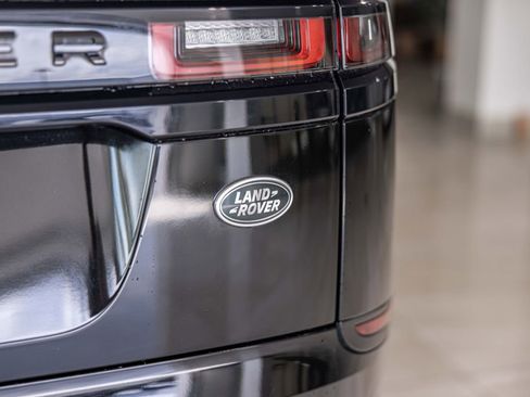 Used 2020 Land Rover Range Rover Velar S AWD/4WD image 16