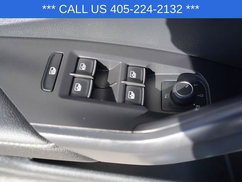 Used 2024 Volkswagen Jetta SE image 29