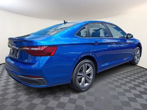 Used 2024 Volkswagen Jetta SE FWD image 9