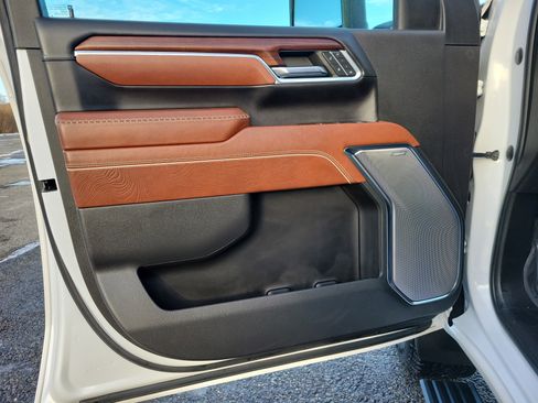 Certified 2024 GMC Sierra 2500 Denali Ultimate image 15