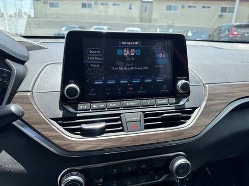 Used 2023 Nissan Altima 2.5 SV image 20