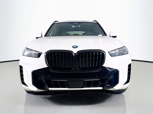 New 2026 BMW X5 xDrive50e w/ M Sport Package image 2