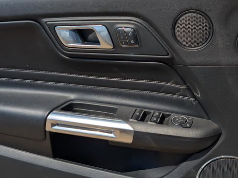 Used 2019 Ford Mustang GT Premium w/ Equipment Group 401A image 17