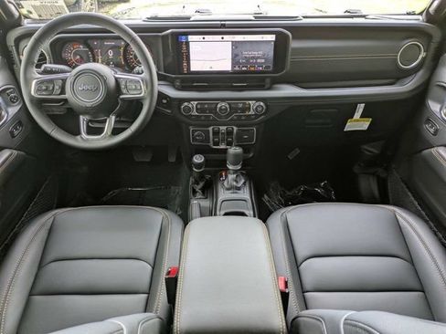 New 2026 Jeep Wrangler Unlimited Sahara AWD/4WD image 15