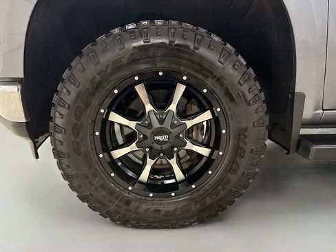 Used 2019 Chevrolet Silverado 1500 LT w/ All-Star Edition image 38