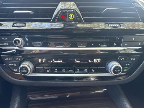 Used 2019 BMW 530i RWD image 17