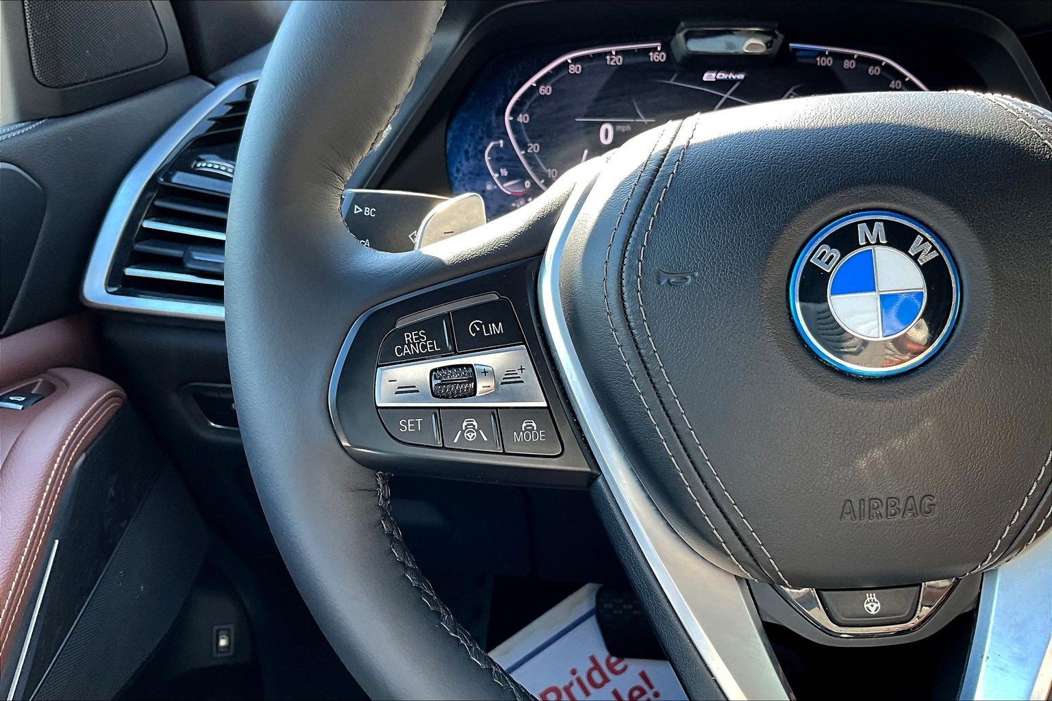 Used 2022 BMW X5 xDrive45e AWD/4WD image 11