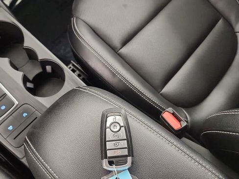 Used 2022 Ford Escape SEL image 20