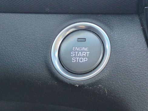 Used 2022 Hyundai Ioniq SE image 24