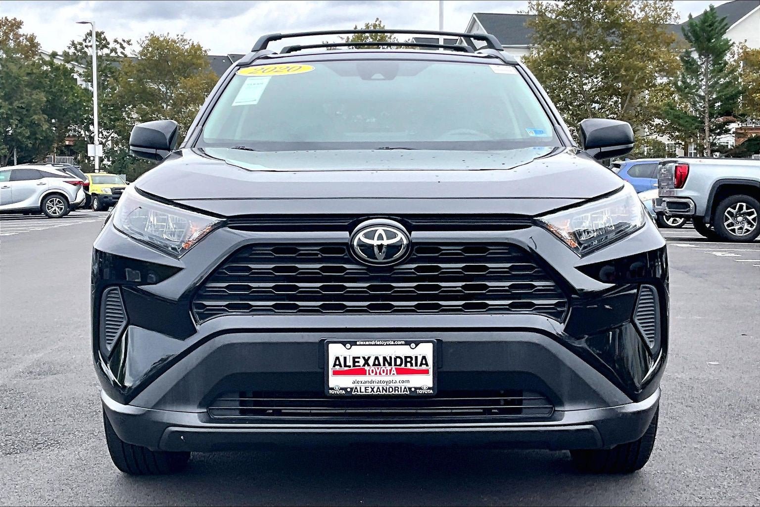 Used 2020 Toyota RAV4 LE w/ Carpet Mat Package FWD image 3