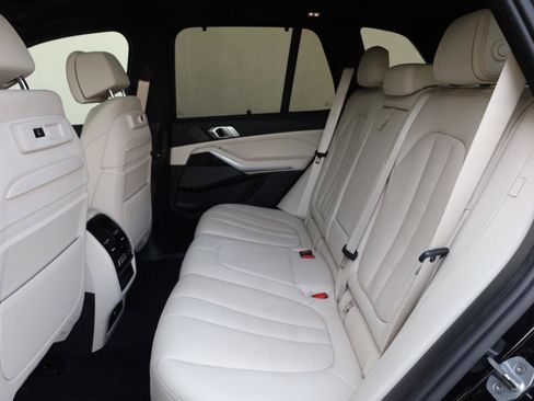 Used 2020 BMW X5 xDrive40i w/ Executive Package AWD/4WD image 23