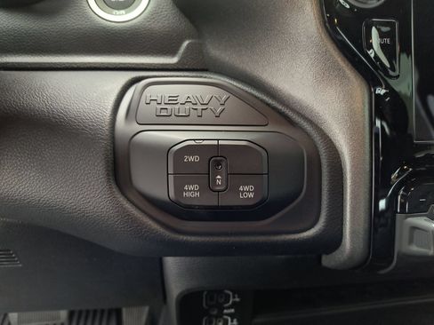 New 2025 RAM 2500 Tradesman AWD/4WD image 16