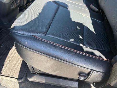 Used 2023 Ford F350 Lariat w/ Lariat Ultimate Package image 46