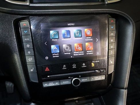 Used 2024 INFINITI QX50 Luxe AWD/4WD image 19