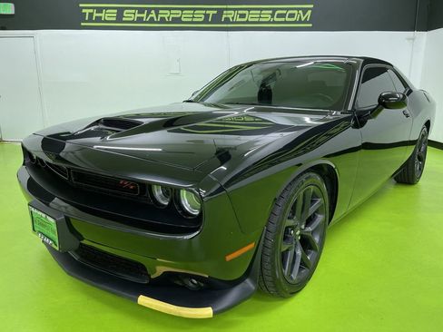 Used 2022 Dodge Challenger R/T w/ Blacktop Package image 5