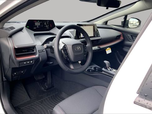New 2026 Toyota Prius Plug-In Hybrid FWD image 8