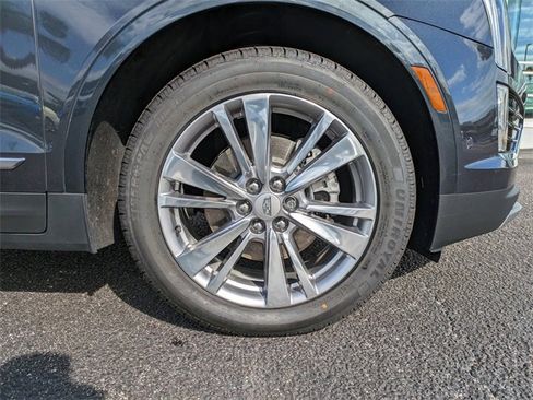 Used 2023 Cadillac XT5 Premium Luxury w/ Technology Package image 12