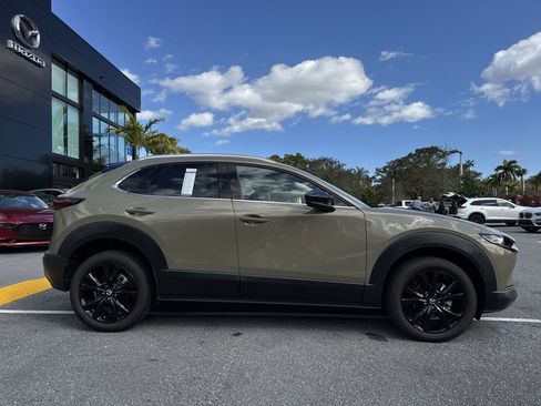 New 2024 MAZDA CX-30 Carbon image 24