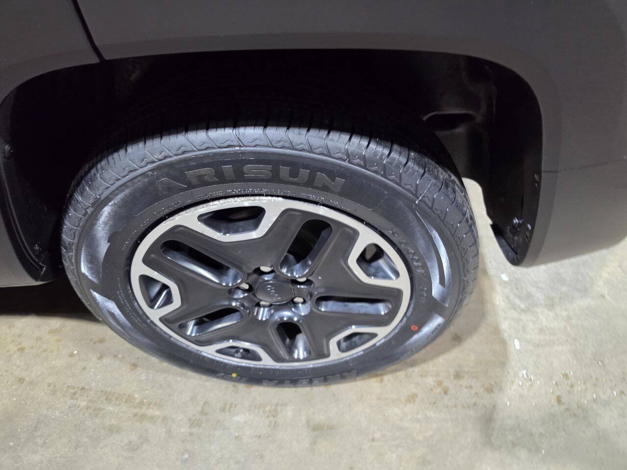 Used 2016 Jeep Renegade Trailhawk w/ Cold Weather Group AWD/4WD image 19