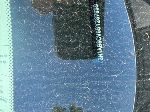 Used 2025 Nissan Sentra SV image 9