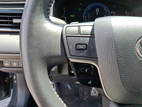Used 2025 Toyota Camry SE FWD image 20