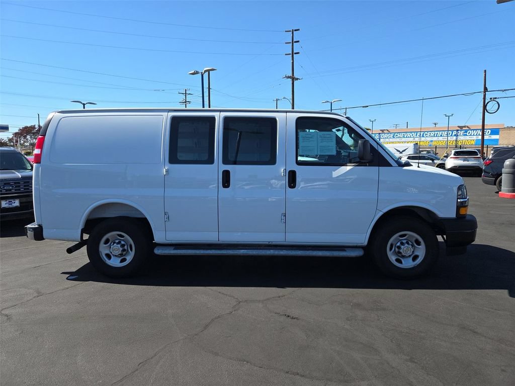 Used 2025 Chevrolet Express 2500 w/ Driver Convenience Package RWD image 25
