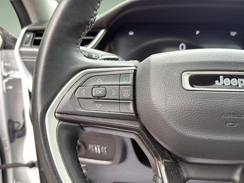 Used 2022 Jeep Grand Cherokee L Laredo w/ Luxury Tech Group I AWD/4WD image 27