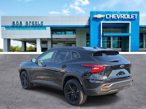 Certified 2025 Chevrolet Trax ACTIV w/ Driver Confidence Package FWD image 3